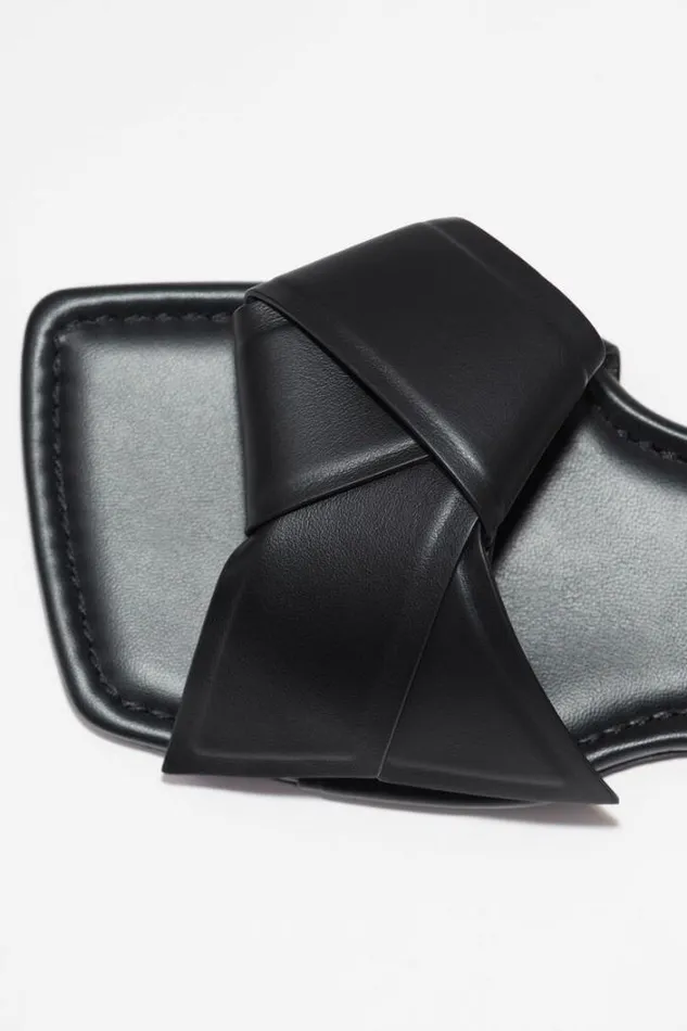 Acne Studios Shoes Woman Musubi Leather Sandal Black