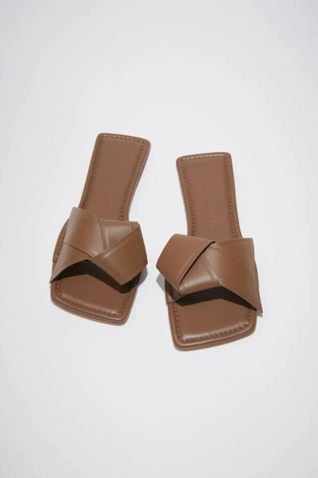 Acne Studios Shoes Woman Musubi Leather Sandal Camel Brown