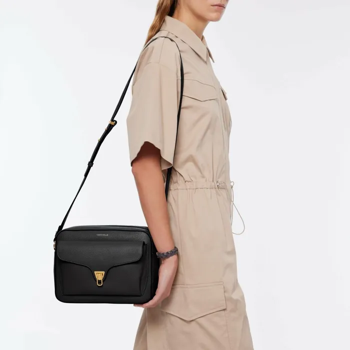 Coccinelle Crossbody Bags Beat Medium Soft Noir 8211 Women