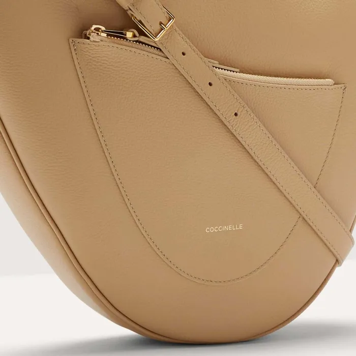 Coccinelle Crossbody Bags Snuggie Medium Frebeigesunri 8211 Women