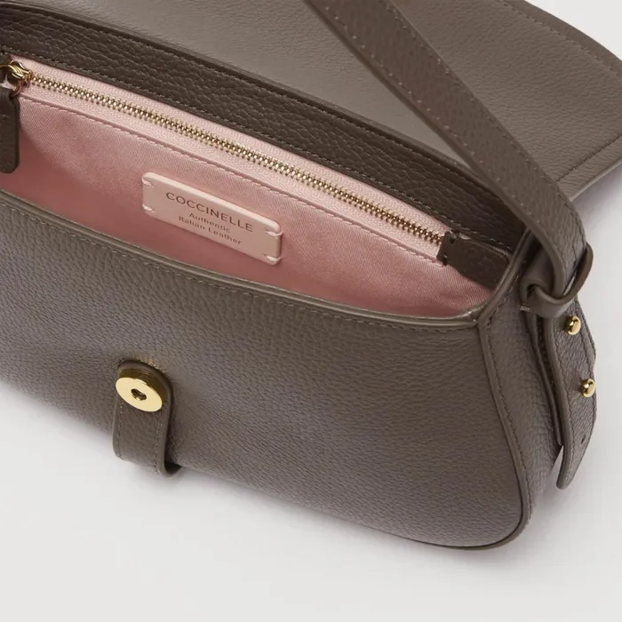 Coccinelle Shoulder Bags Magal Medium Coffeecoffee 8211 Women