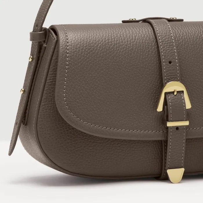 Coccinelle Shoulder Bags Magal Medium Coffeecoffee 8211 Women