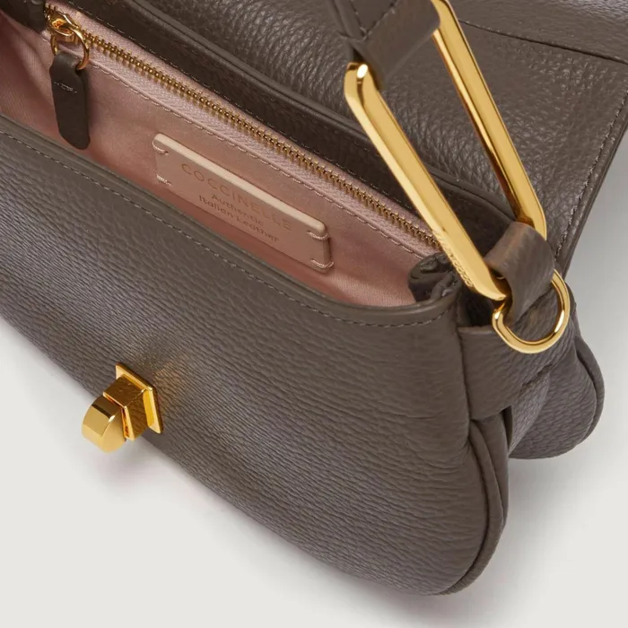 Coccinelle Top Handle Bag Magie Soft Mini Coffeecoffee 8211 Women