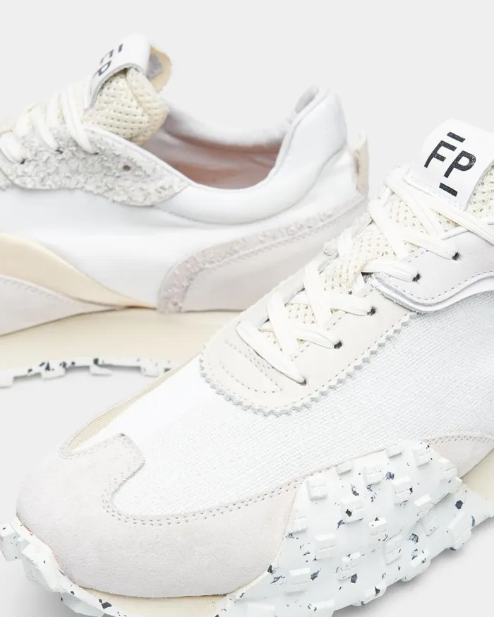 Crease Runner Sprint All White MenWomen Filling Pieces Sneakers