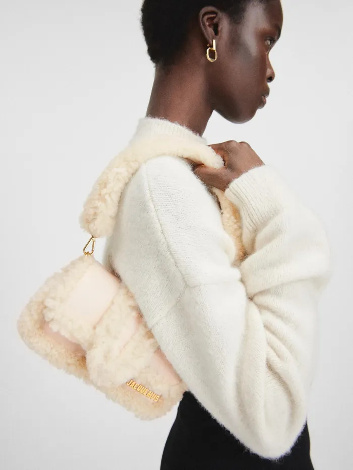 JACQUEMUS Bambinos Mini Puffed Shearling Bag Light Beige 8211 Women