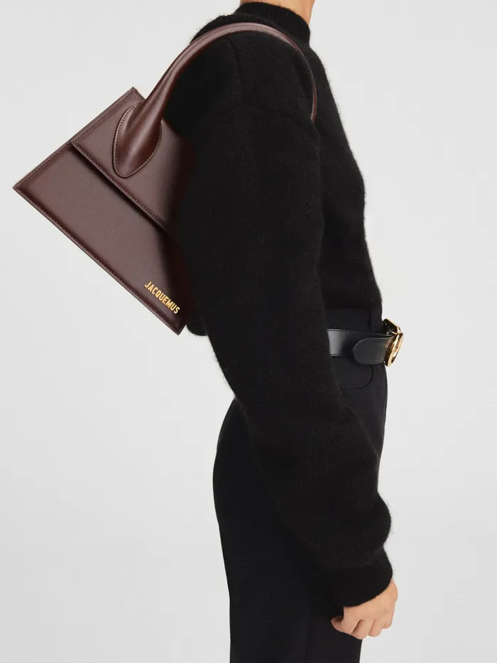 JACQUEMUS Chiquitos Large Signature Handbag Brown 8211 Women