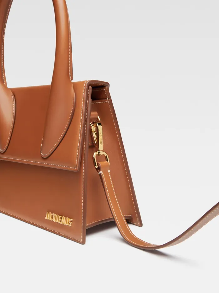 JACQUEMUS Chiquitos Large Signature Handbag Light Brown 8211 Women