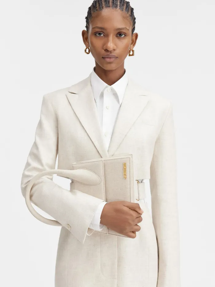JACQUEMUS Chiquitos Large Signature Handbag Light Greige 8211 Women