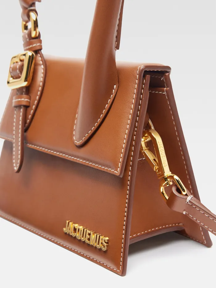 JACQUEMUS Chiquitos Signature Buckled Handbag Light Brown 8211 Women
