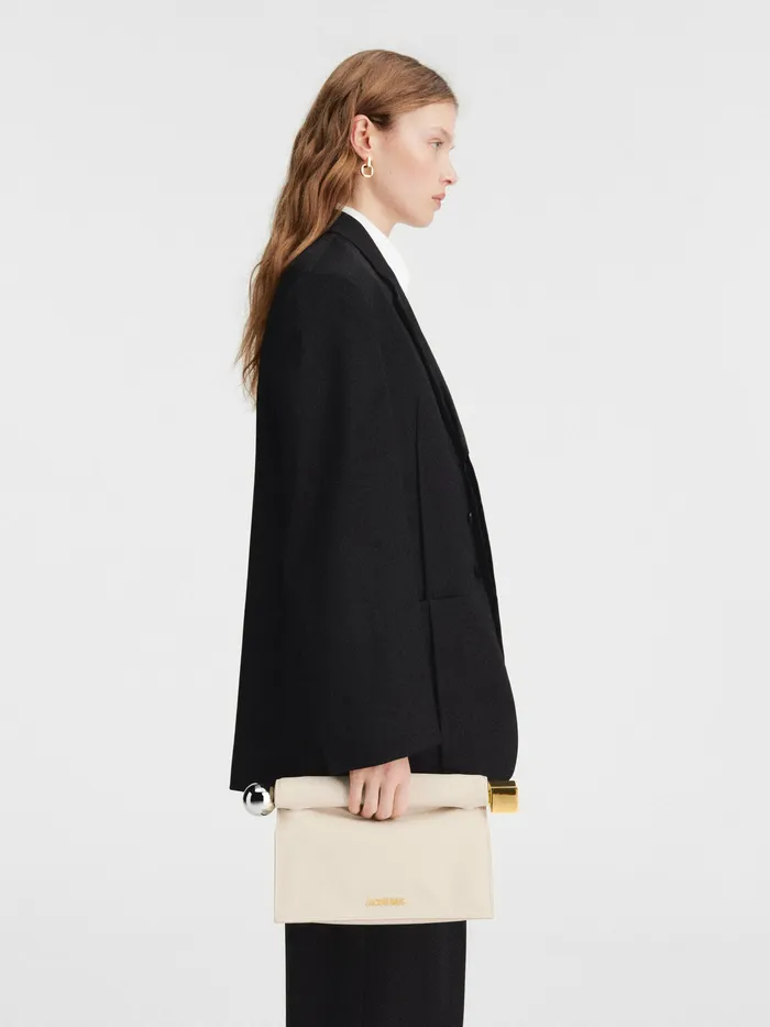 JACQUEMUS Crossbody and Handbags TakeOut Clutch Light Ivory 8211 Women