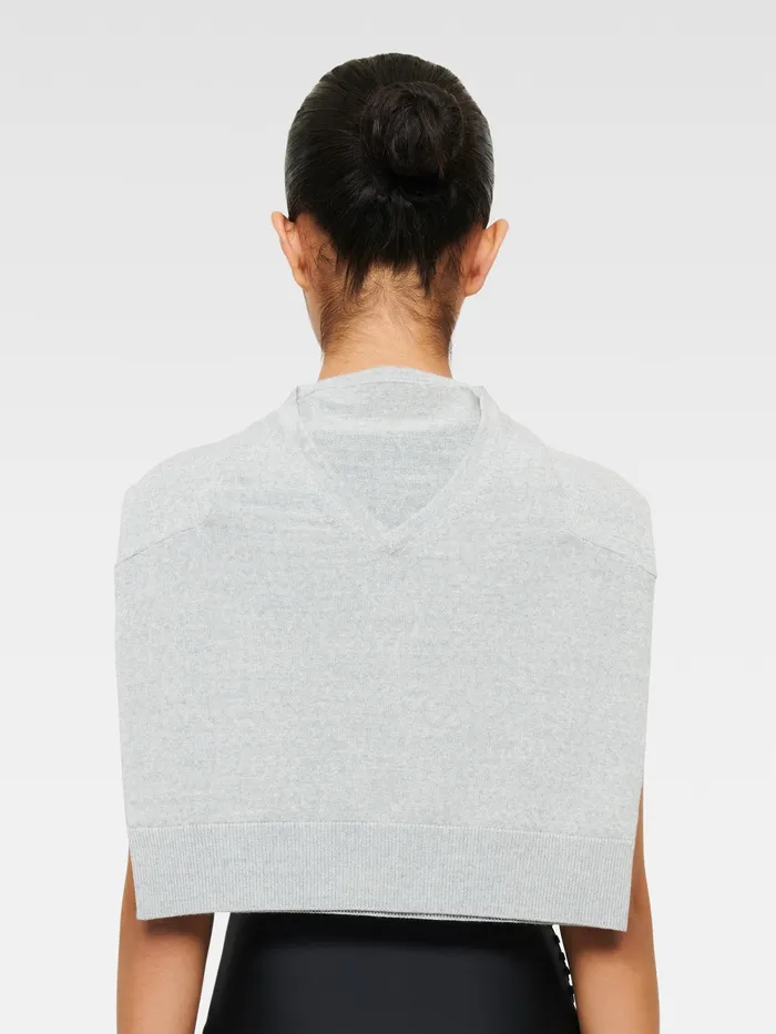 JACQUEMUS Scarves and Beanies Scarf To Knot With A Trompe L039oeil Appearance 8211 S224 Show Invitation Grey 8211 Women