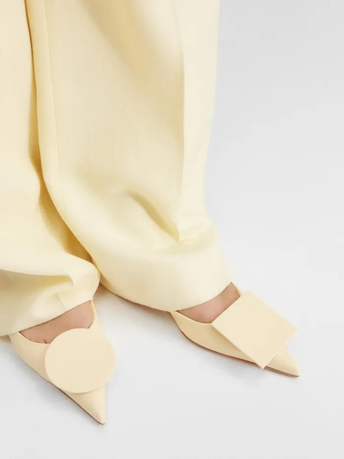 JACQUEMUS Shoes Circle Square Flats Ivory 8211 Women