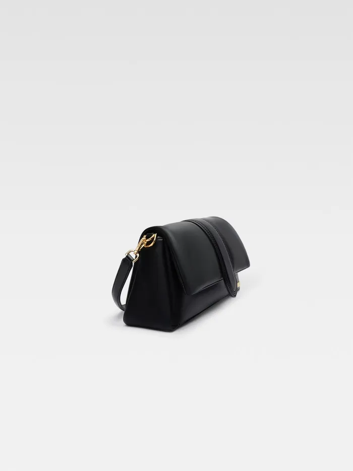 JACQUEMUS Shoulder Bags Puffed Flap Bag Black 8211 Women