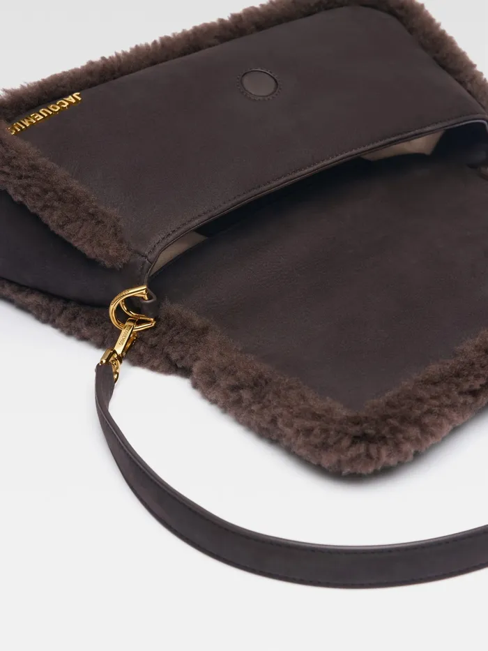 JACQUEMUS Shoulder Bags Puffed Shearling Flap Bag Dark Brown 8211 Women