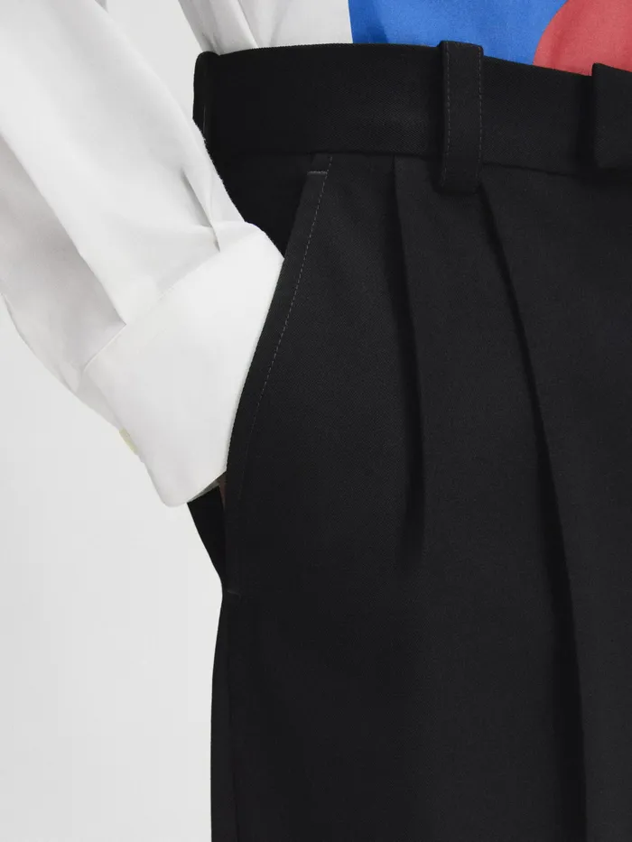 JACQUEMUS Trousers and Shorts Loose Pants Black 8211 Men