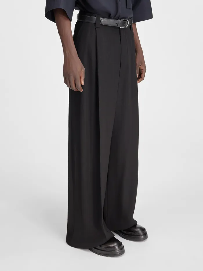 JACQUEMUS Trousers and Shorts Loose Pleated Pants Black 8211 Men