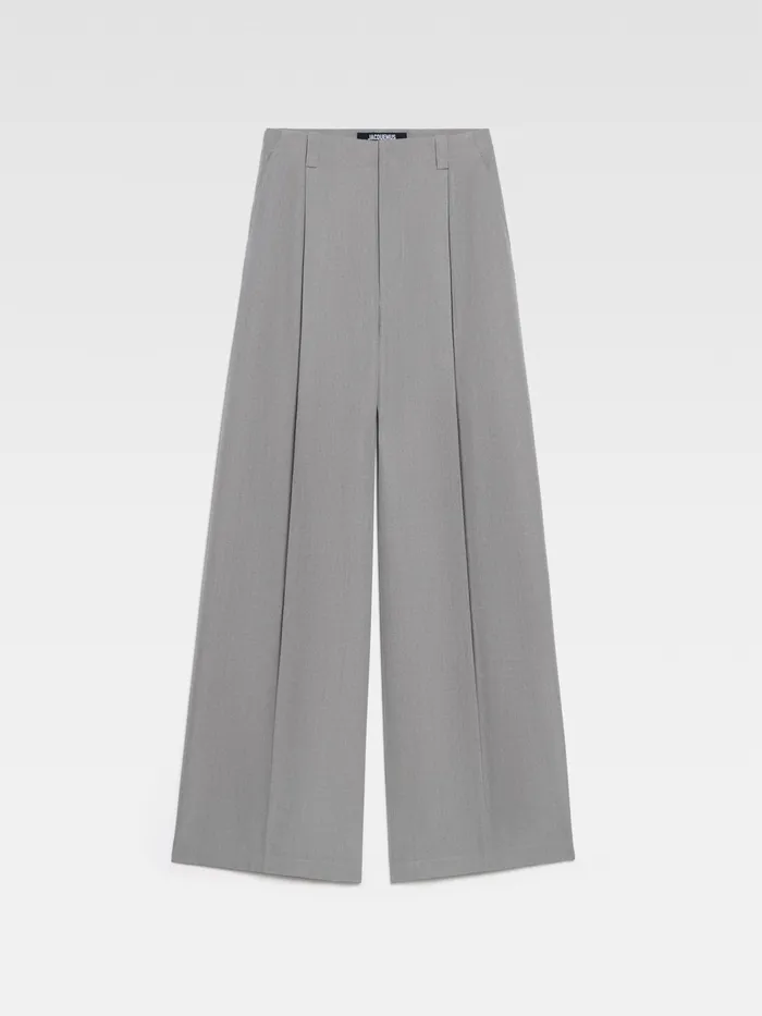 JACQUEMUS Trousers and Shorts Loose Pleated Pants Grey 8211 Men
