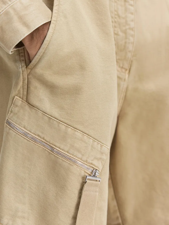 JACQUEMUS Trousers and Shorts Zipped Cargo Shorts Beige 8211 Men