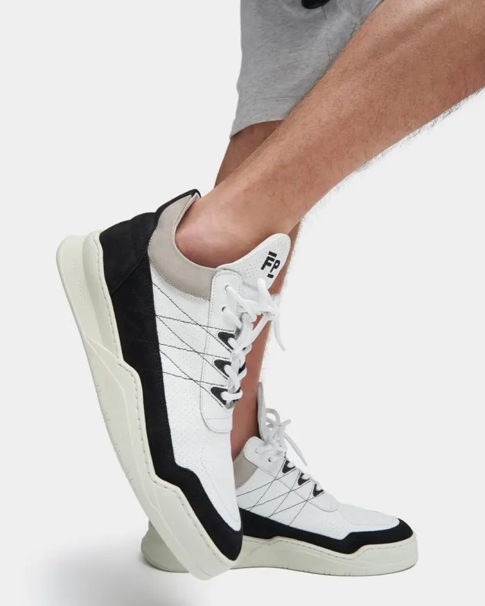 Low Top Ghost Tweek White MenWomen Filling Pieces Sneakers