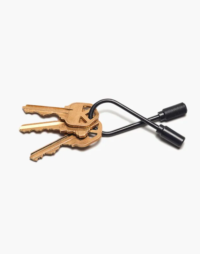Men Wallets and Accessories Madewell Craighill Closed Helix Carbon Black Keyring