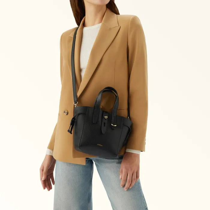 NET Bags Furla Totes