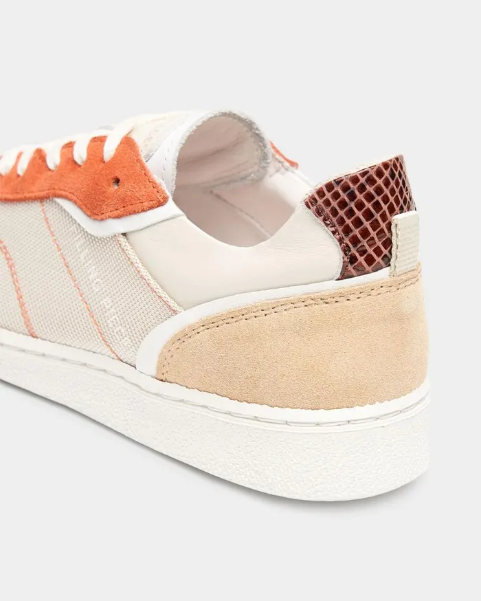 Pitch Classic Peach Women Filling Pieces Sneakers
