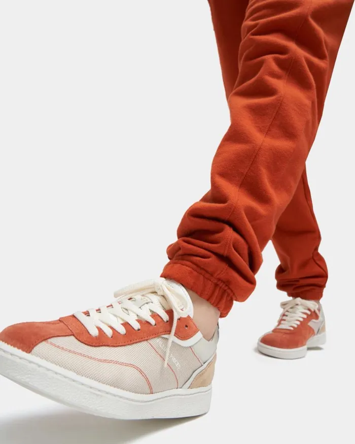 Pitch Classic Peach Women Filling Pieces Sneakers