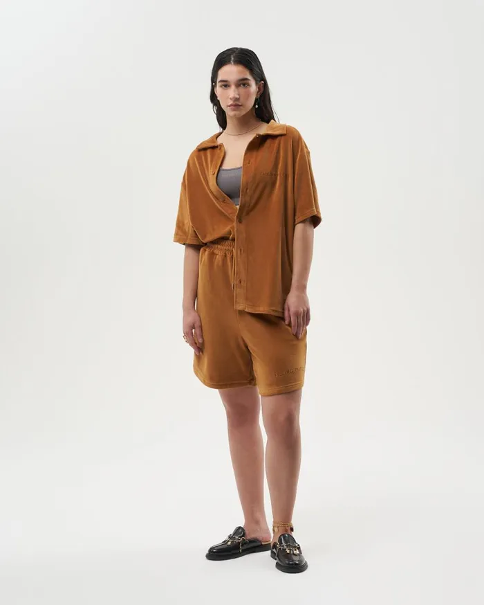 Resort Shirt Velvet Caramel Beige WomenMen Filling Pieces TShirts and Shirts