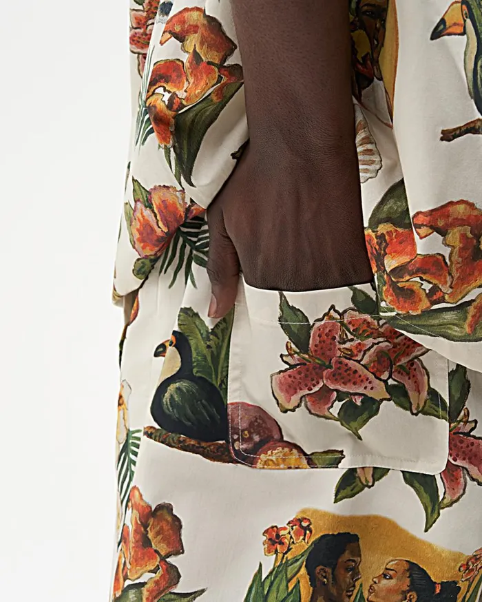Resort Short Parrot Print White Men Filling Pieces Pants and Shorts