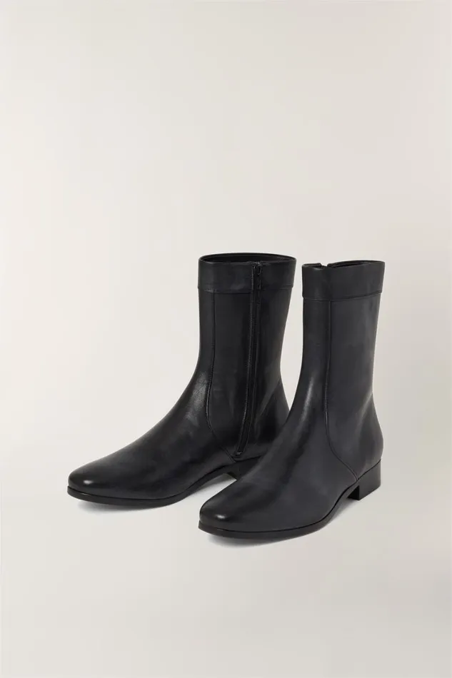 Women CAILLE BOOTS Black Soeur Shoes