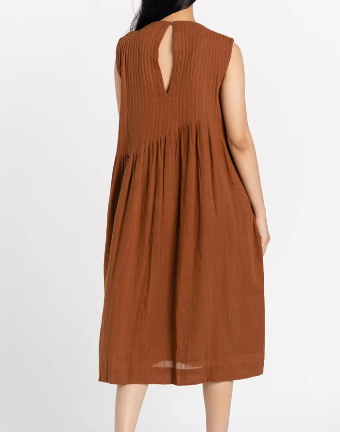 Women Dresses Madewell World Of Crow Organic Cotton Pleated Midi Dress In Bombay Brown