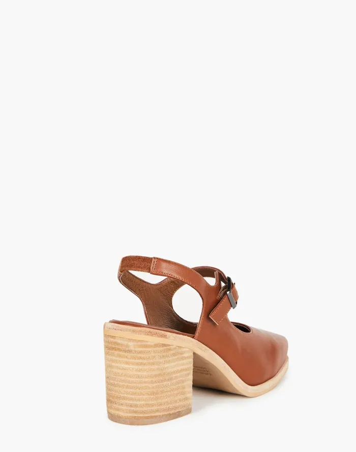 Women Heels Madewell Intentionally Blank Leather Office Mary Jane Slingbacks In Cognac