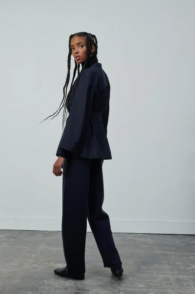 Women TABATA SHIRT Navy Soeur Shirts