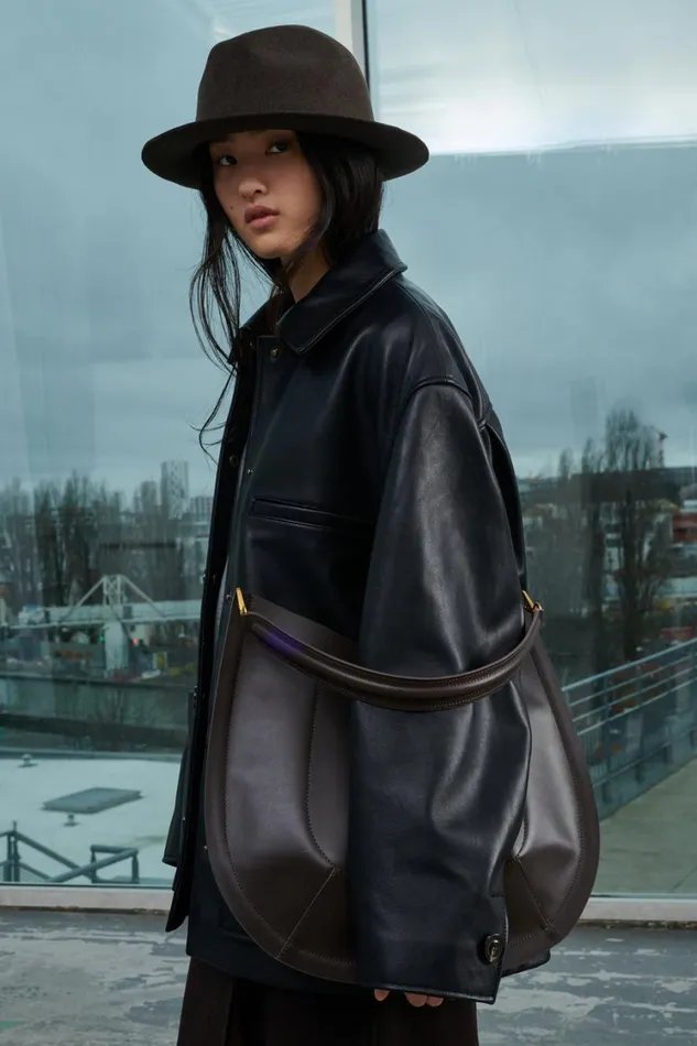 Women VIVIENNE BAG Coal Soeur Shoulder Bags