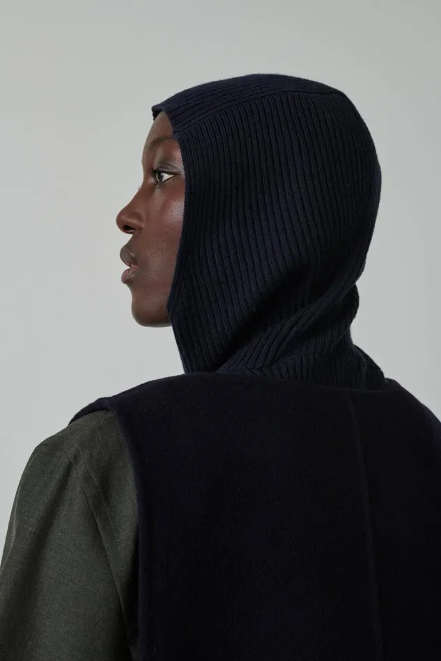 Women WELCOME HOOD BEANIE Navy Soeur Gloves and Beanies